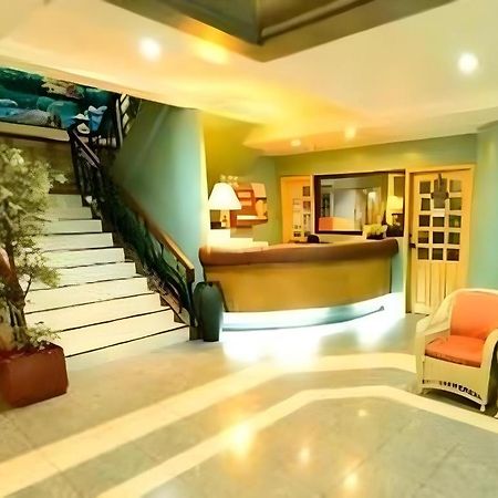 Richmond Plaza Hotel Tabok Luaran gambar