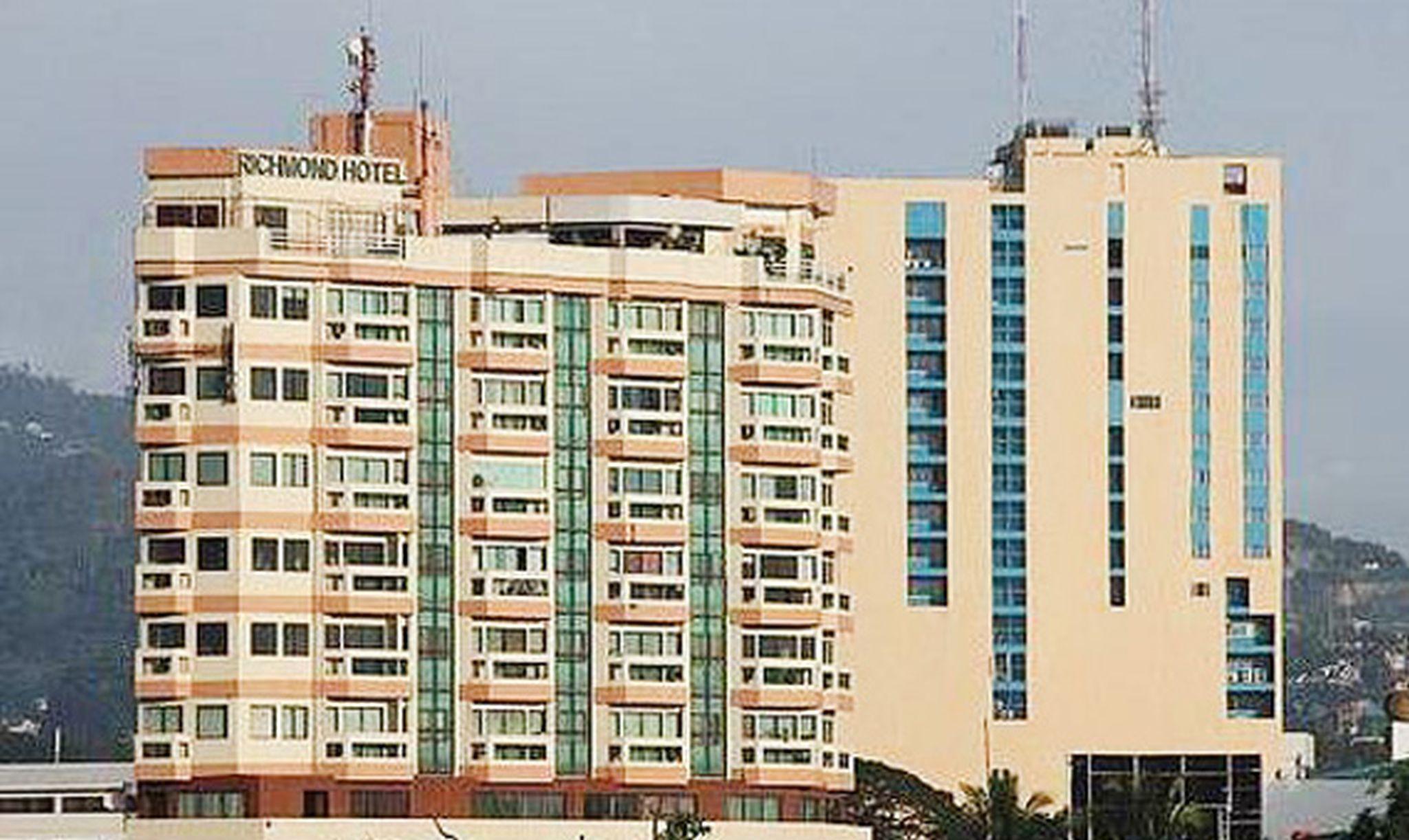 Richmond Plaza Hotel Tabok Luaran gambar