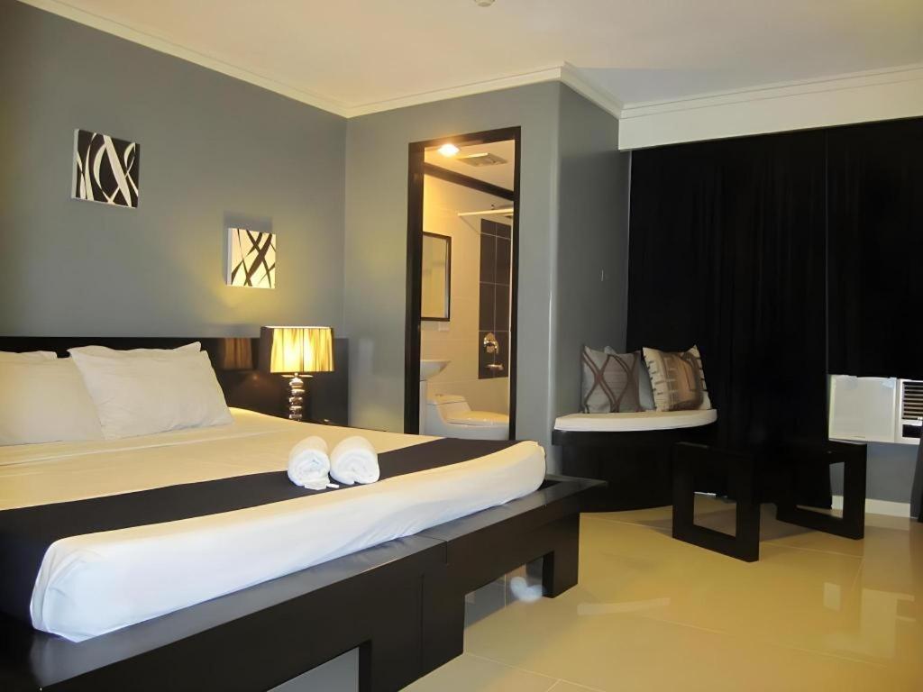 Richmond Plaza Hotel Tabok Luaran gambar