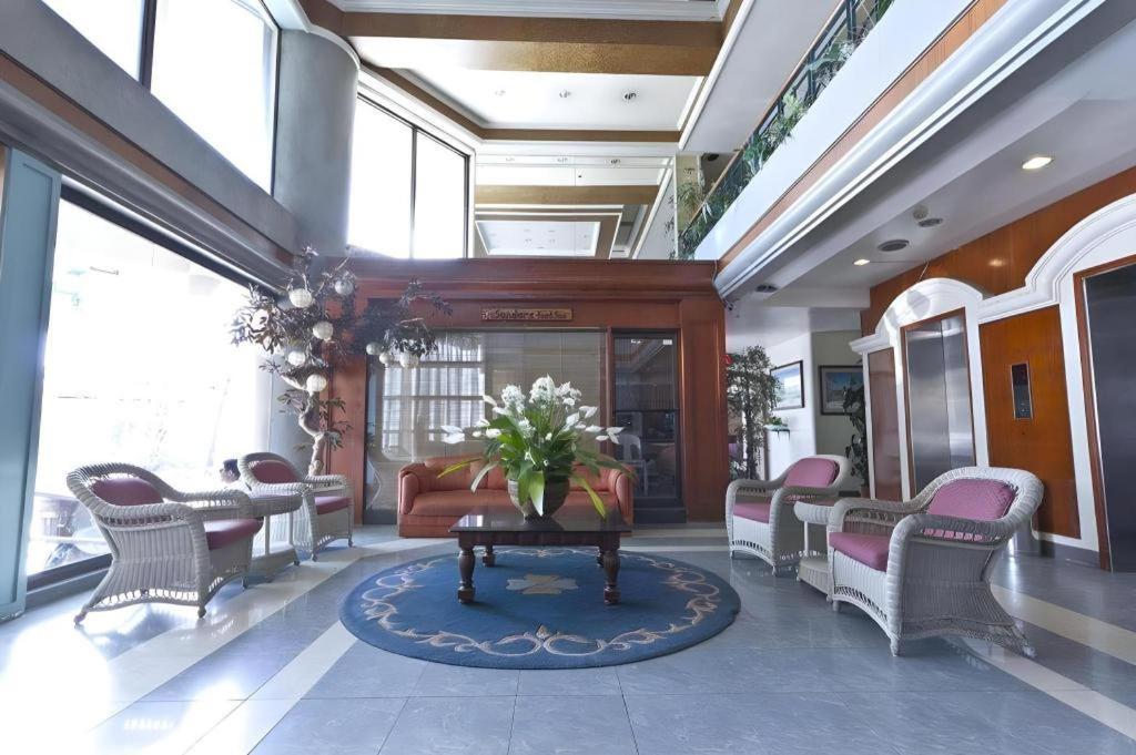 Richmond Plaza Hotel Tabok Luaran gambar