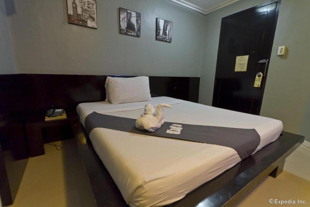 Richmond Plaza Hotel Tabok Luaran gambar