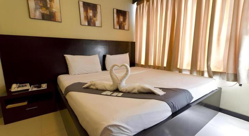 Richmond Plaza Hotel Tabok Luaran gambar