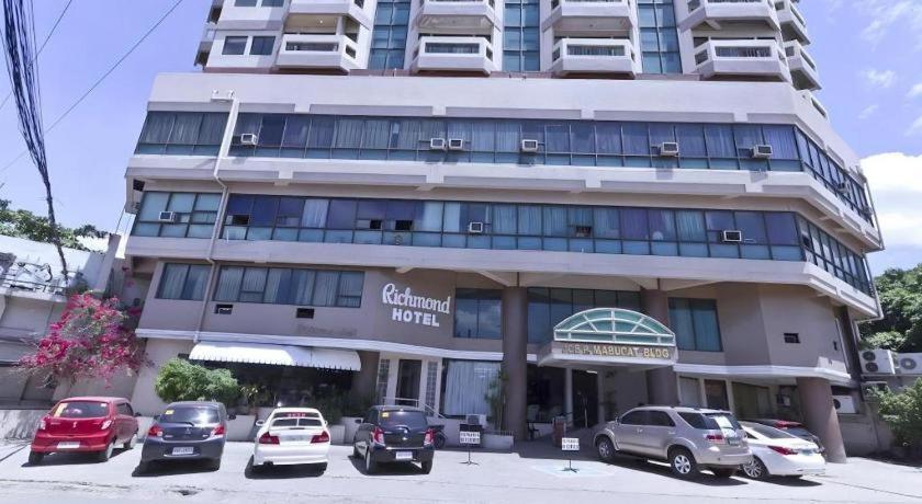 Richmond Plaza Hotel Tabok Luaran gambar