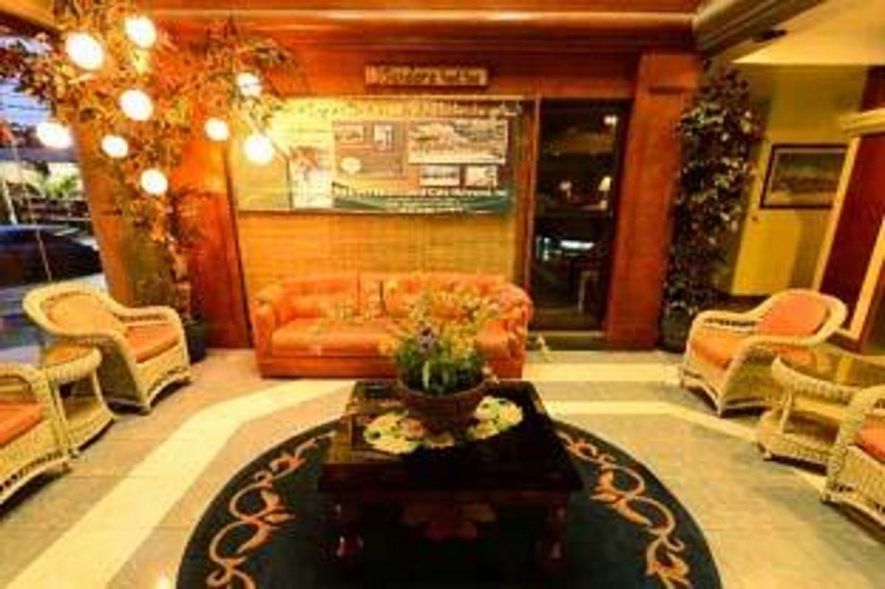 Richmond Plaza Hotel Tabok Luaran gambar